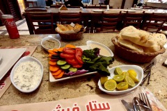 Salat und Soße
