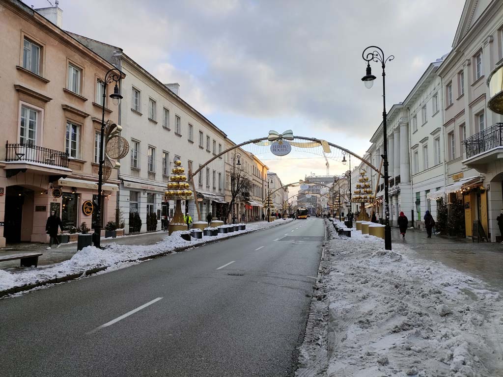 Dezente Ferrero Werbung in Warschau #Dezember 2022
